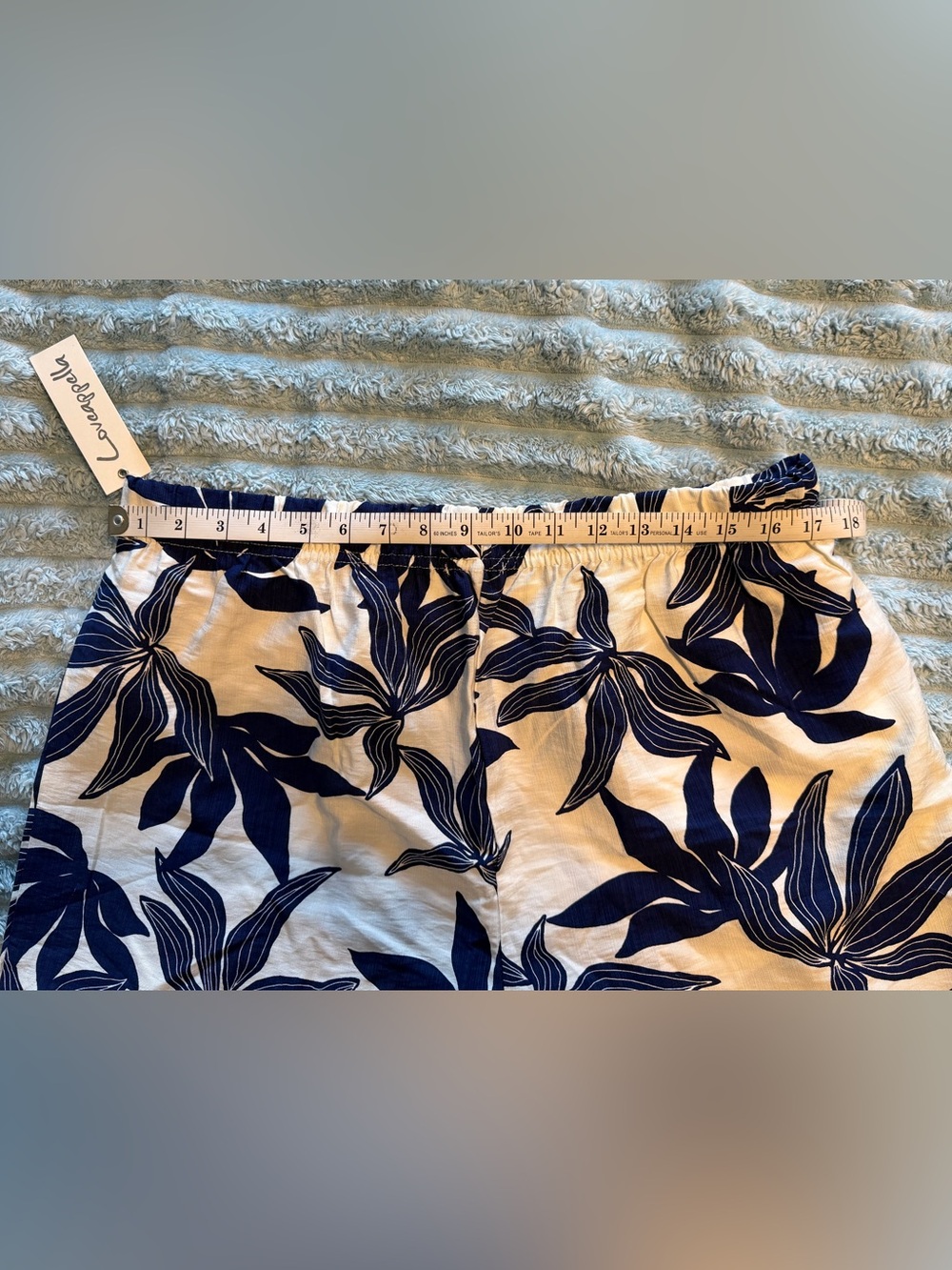NWT Loveappella Ivory & Navy Tropical Print Pull-On Shorts 18W Linen Blend - Picture 3 of 9